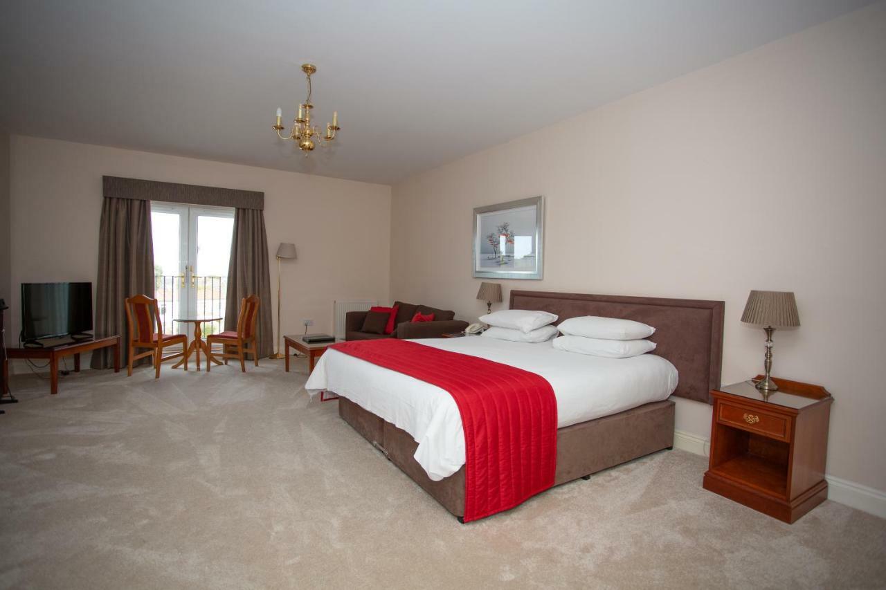 Links Country Park Отель 3*