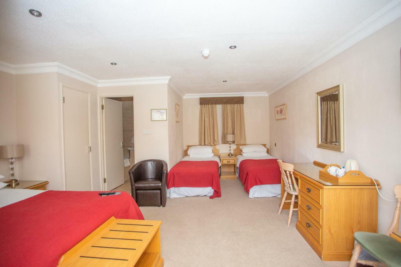 Links Country Park Hotel 3*