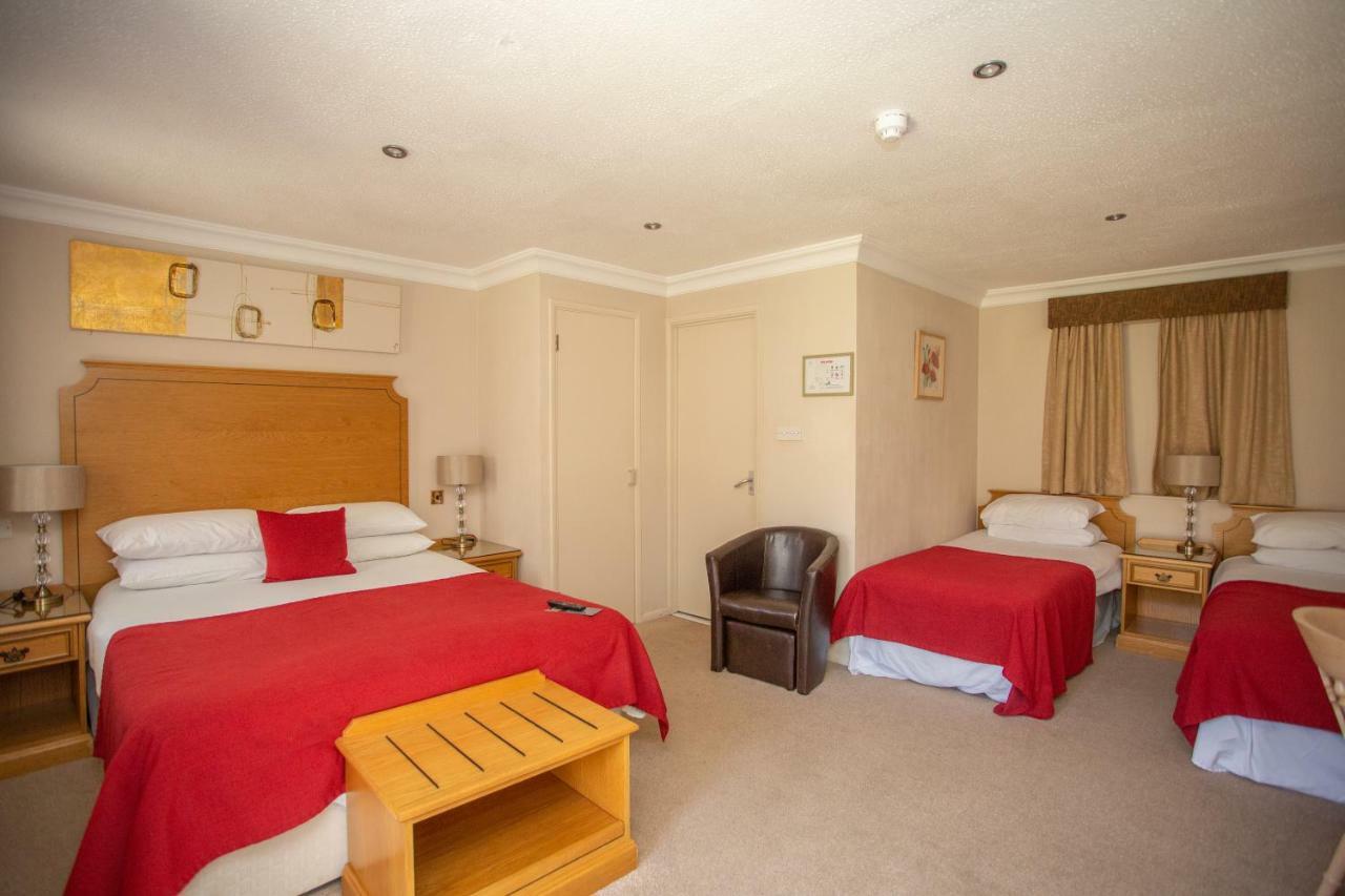 Links Country Park Hotel 3*